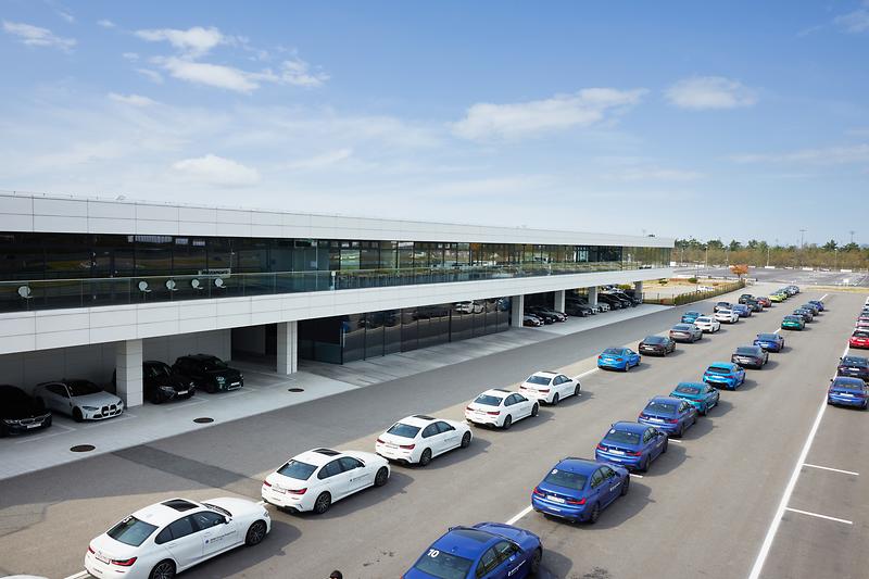 새창: BMW드라이빙센터24